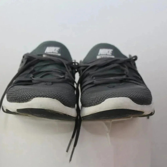 Nike ladies Training shoes - Picture 1 of 8